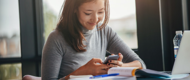 学ぶ